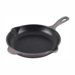 Le Creuset Traditional Skillet - 9" -Napoleon Shop L2024 237F