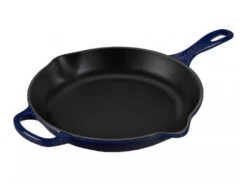 Le Creuset Signature Skillet - 10 1/4" 21 Le Creuset Signature Skillet - 10 1/4" -Napoleon Shop ls2014 2678 lecreuset
